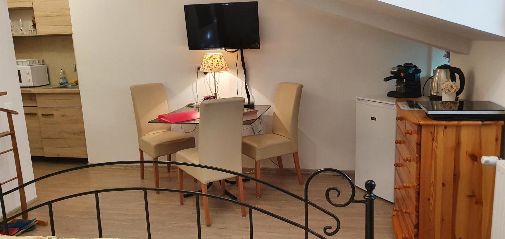 Karmelita Boutique Apartman Sopron Habitación foto